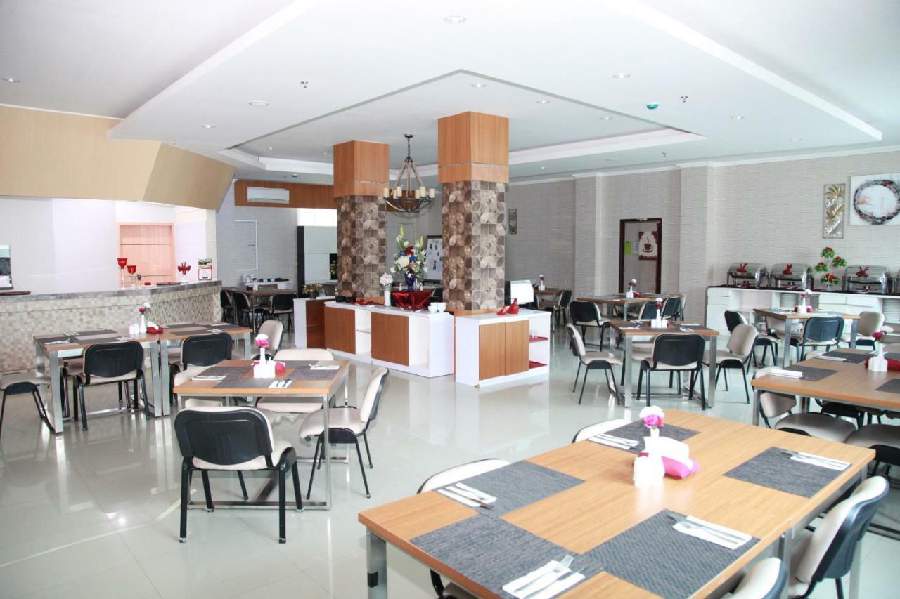 Отель Training Centre Damhil Gorontalo Экстерьер фото